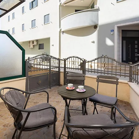 Apartament Sunny I Makarska