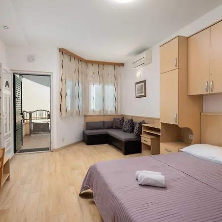 Apartment Sunny Makarska
