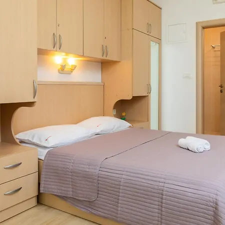 Apartment Sunny Makarska