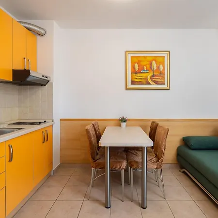 Apartment Sunny *