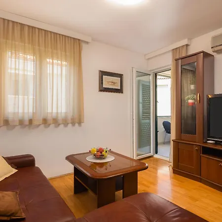 Sunny Apartment