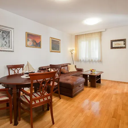 Apartment Sunny *
