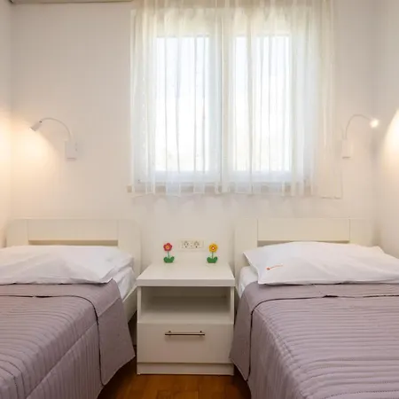 Apartment Sunny Makarska