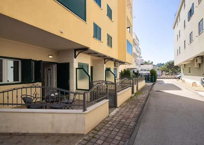 Sunny I Apartament *