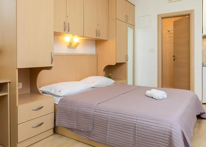 Apartment Sunny I Makarska